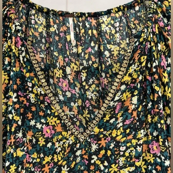 FREE PEOPLE Gardenia Tunic in Black Yellow Floral Sequin Oversized Size Small - Picture 5 of 10